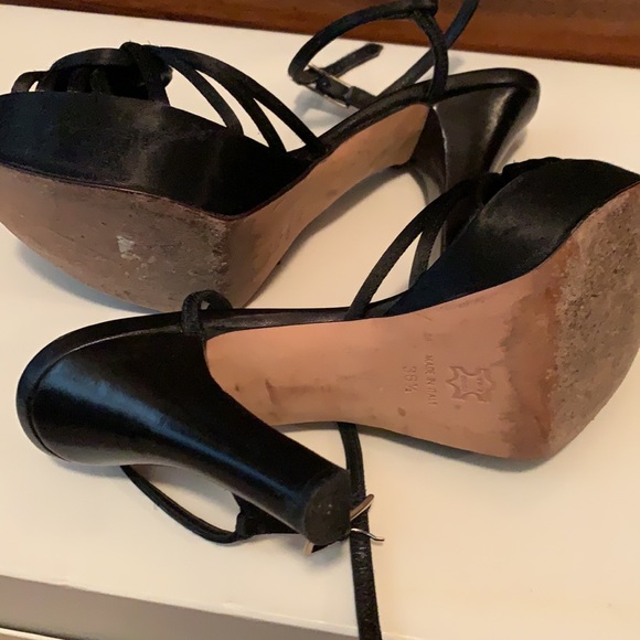 Italian Satin Platform - Picture 3 of 7